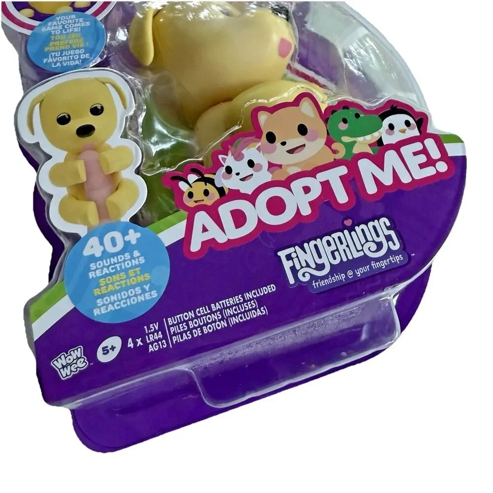 Fingerlings ADOPT ME Interactive Dog 40+ Sounds and Reactions Tan 5+ Years NEW